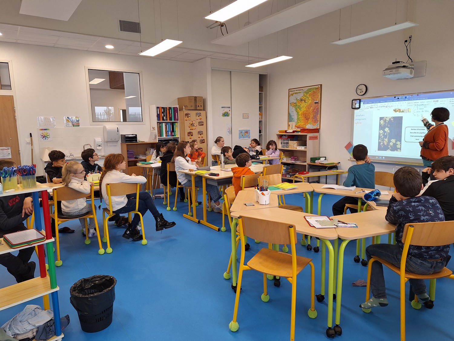 salle-de-classe-primaire (1)
